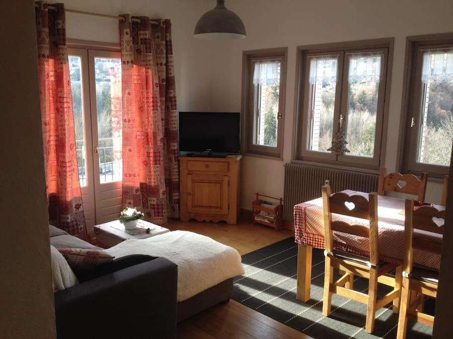 Appart Cosy Et Lumineux Au Coeur De Saint Gervais エクステリア 写真