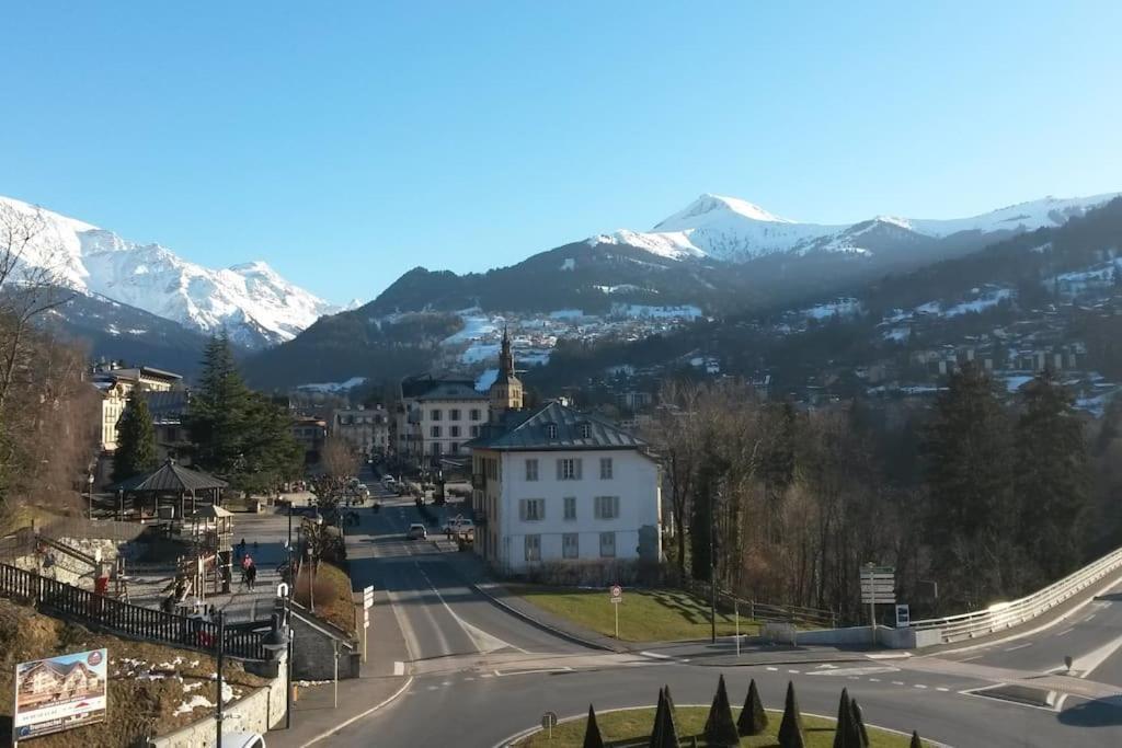 Appart Cosy Et Lumineux Au Coeur De Saint Gervais エクステリア 写真